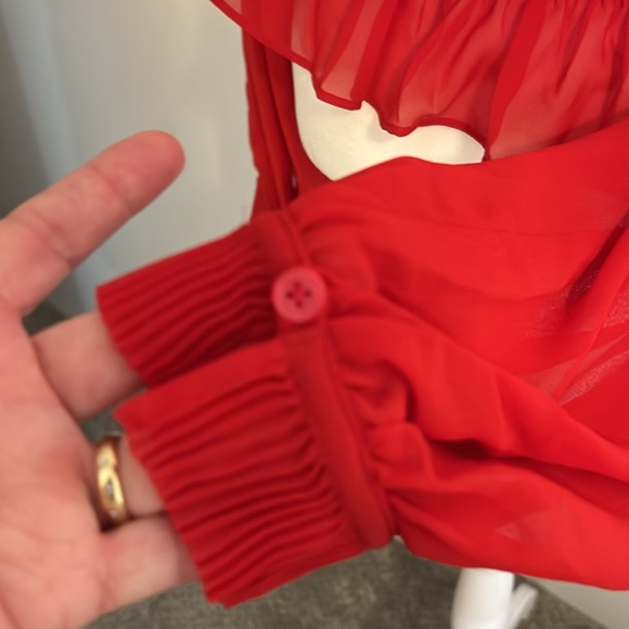 Ann Taylor long sleeve blouse. Red. Size M - Picture 5 of 7